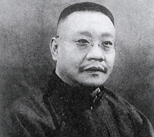 孙中山在任期间，比起蒋介石更中意另一人，一度想让宋美龄嫁给他