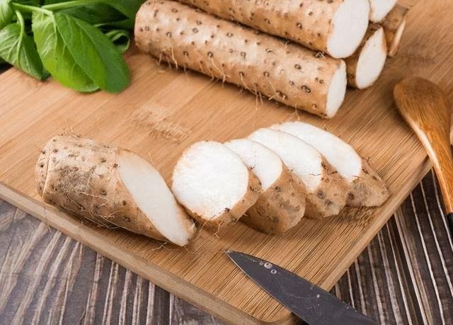 花生是糖尿病“导火索”？提醒：若想胰岛强壮，2种食物或早忌口