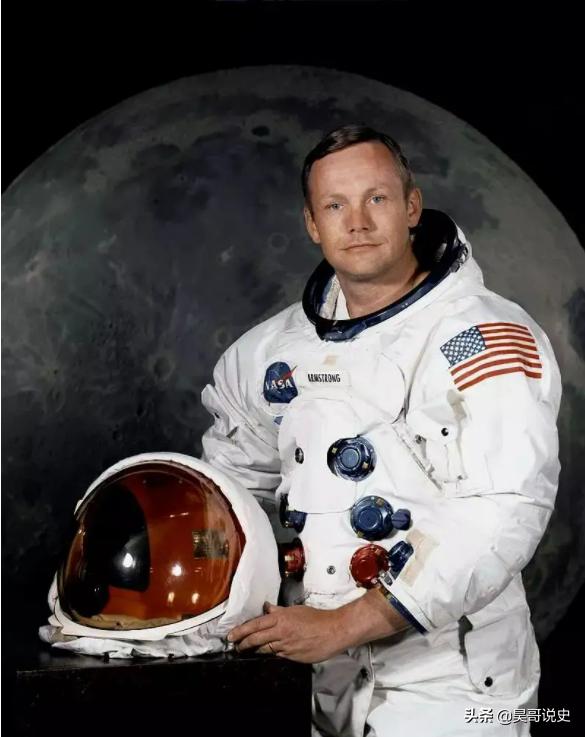 为什么宇航员从太空拍的大多数照片，其背景没有星星的痕迹？