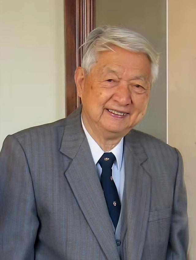 钱学森归国前收到电报：中途切勿下船，50年后才知发报人真实身份