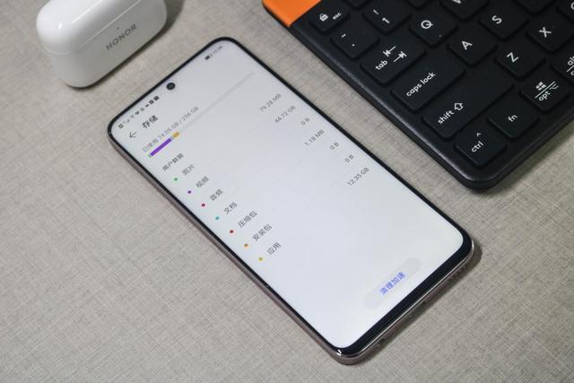荣耀Play6T Pro评测：仅售1399元，这次玩得够不够大？