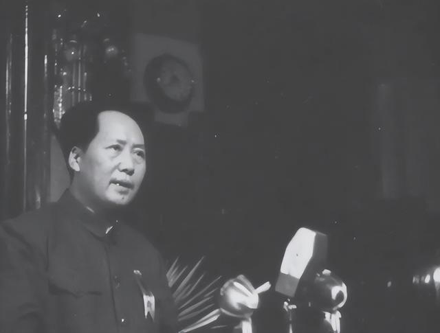 乌克兰悲剧从根上警醒中国，我们再次深刻认识到毛主席的伟大格局