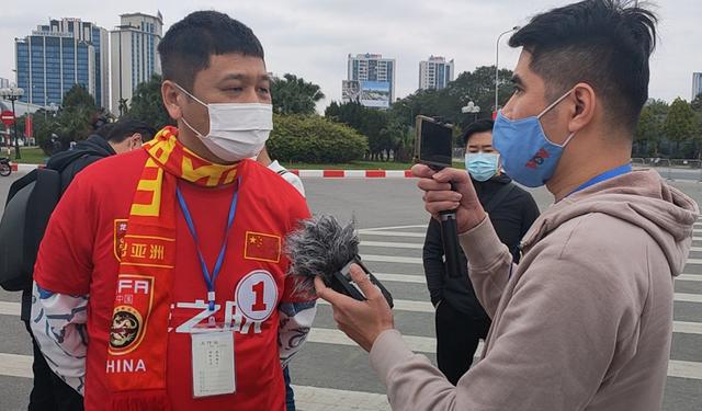 国足太难了！大年初一与五台春晚争夺收视率，战越南或无人问津