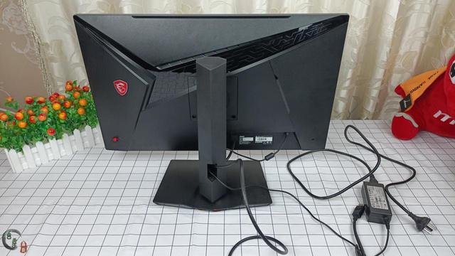 国产内存条真的杀疯了！采用长鑫颗粒，台电马甲条150元8G