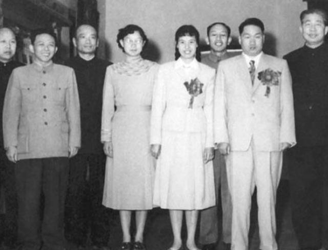 毛主席儿媳邵华，临终前曾嘱咐：我要和婆婆杨开慧葬在一起