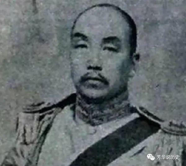 两个手握重兵，却始终没有出兵抗日的军阀大佬，他们到底是谁？
