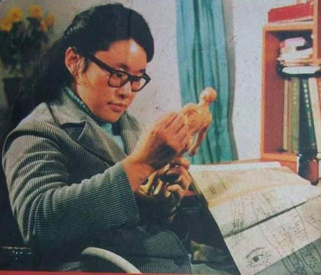 张海迪和王佐良：没有婚礼，没有孩子，相约老了一起去敬老院