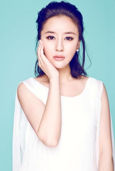 ��ѩ��װ���Ӿ���Ƭ(����ս��ʡ��ĳ��ţ�������������Ů�䣬�վɼ����ļƵ���Ƚ�ʺ�)