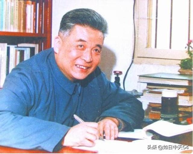邓稼先，除了是著名的两弹元勋外，还是一个非常热爱生活的人