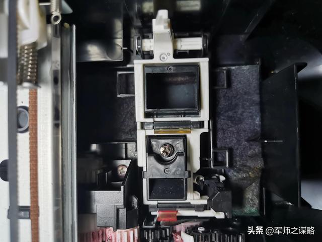 废墨存储的地方出现5b00报错,是因为废墨太多,需要给打印机清零操作