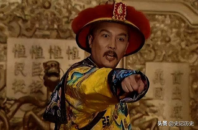 康熙临终前，为啥点名1个男人陪葬？雍正继位后才知父亲高明