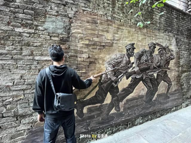 因爲這條街，聚集了不少石龍街坊...