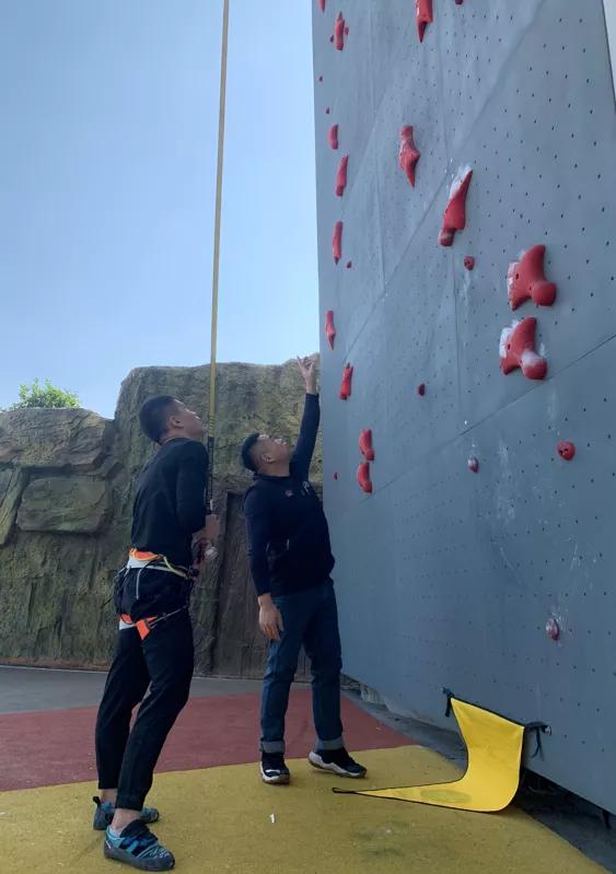 国家攀岩集训队打卡璧山古道湾公园攀岩乐园