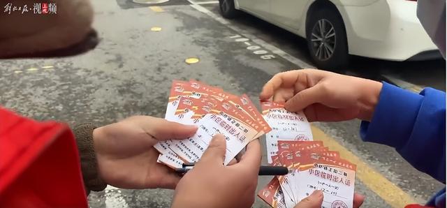 上海今天的疫情通报，透露一个重要信息！五一小长假来了，要绷紧这根弦