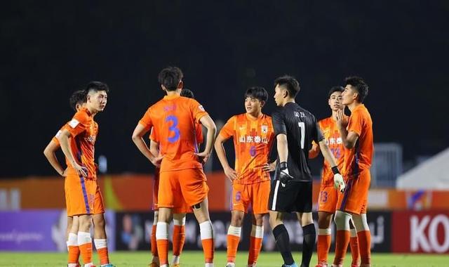 下午2点!恒大鲁能传来坏消息:上海媒体做出争议报道,球迷骂声一片