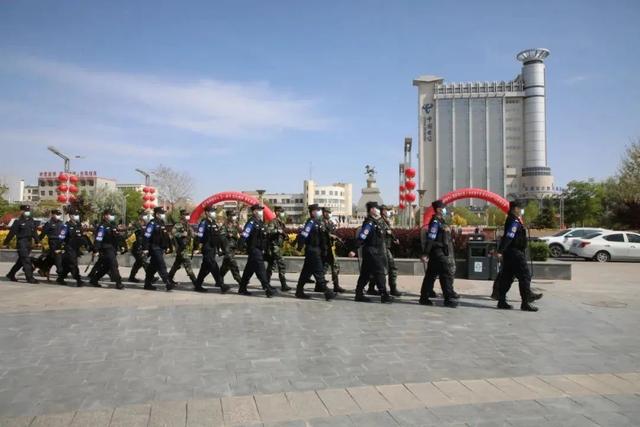 全市公安特巡警圆满完成“五一”期间公安武警联勤巡逻工作
