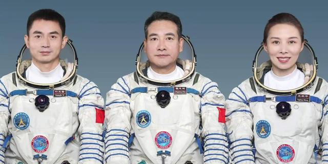 神舟十四号航天员确定！天舟二号已撤离中国空间站，结局是什么？