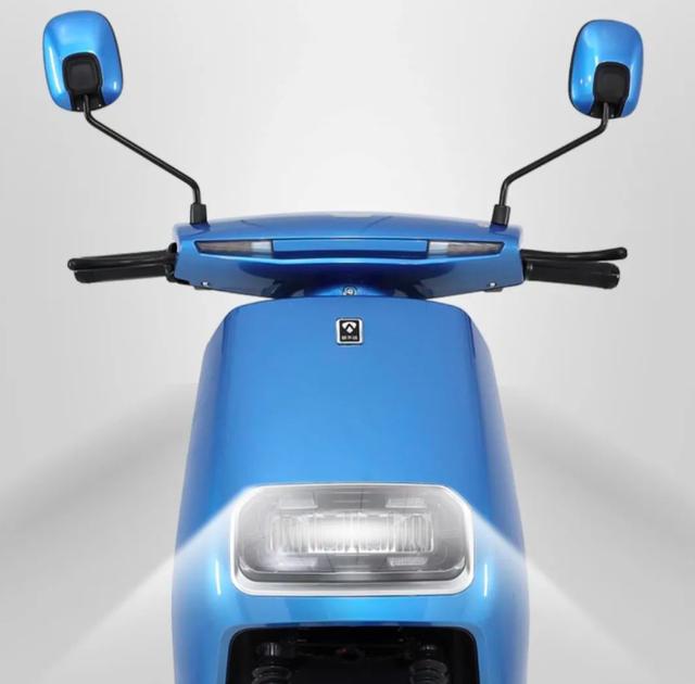 这2款新车专为跑外卖而打造，续航200公里以上，堪称两轮长跑王