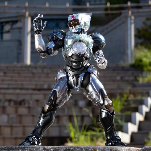 超光战士千值练手办新品图片