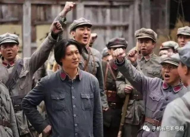 那个差点让红军全军覆没的李德，遵义会议后，他的结局如何？