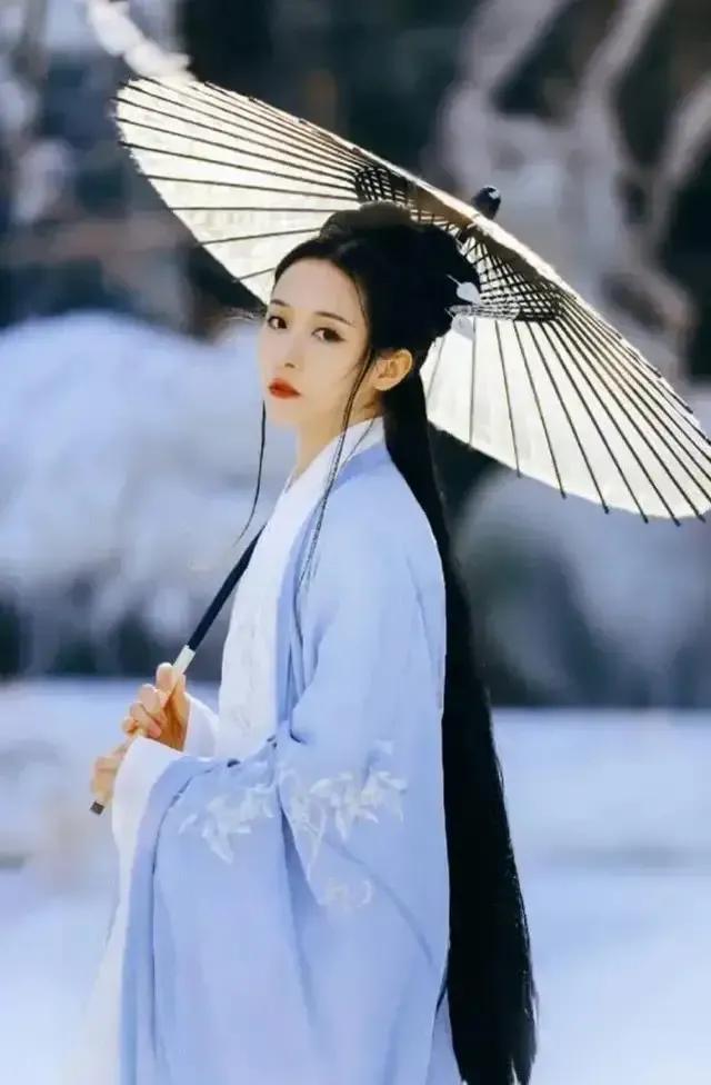 《四月再见，五月你好》