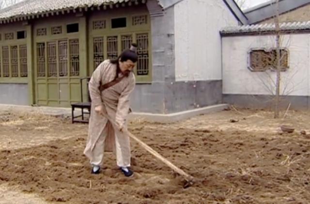 当年山东人“闯关东”，为啥不去富裕的南方，而去严寒穷苦的东北