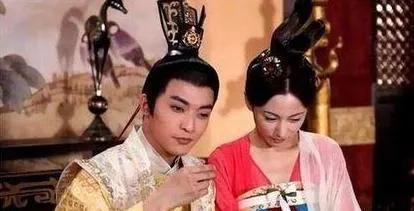 她开创了唐朝的“梅花妆”，一身才气征服武则天，却死在乱刀之下