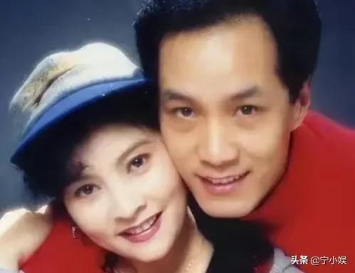 这6位娱圈演艺人员，凭什么能参加两会、被称“文艺工作者”