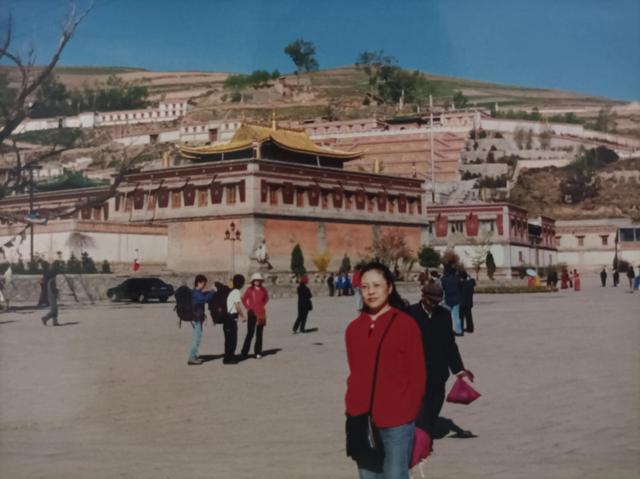 西行遊記之六：塔爾寺的喇嘛以及蒙古包的家訪不一樣的體驗