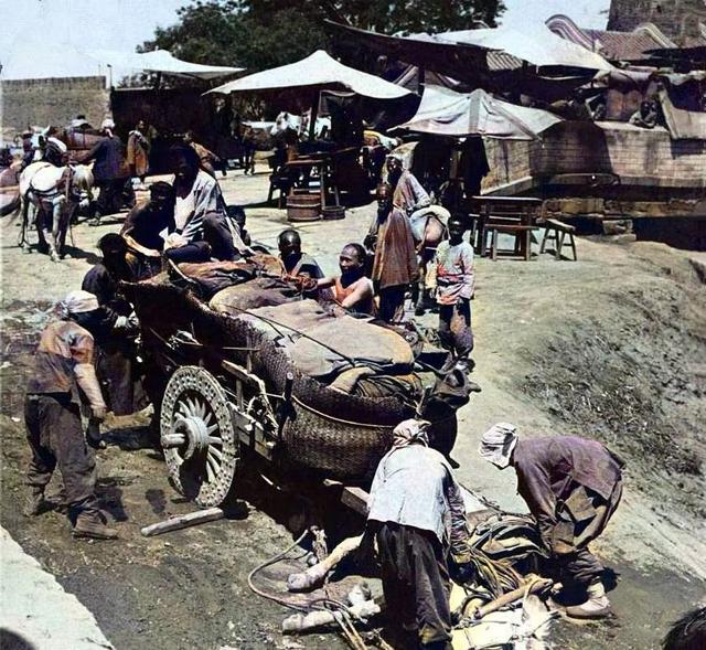 罕见老照片：1902年的真实北京，民生凋敝，一片末日王朝的衰败象