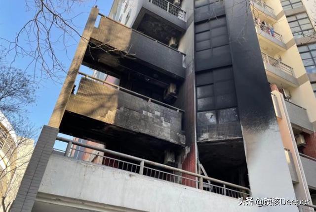 清华大学宿舍着火！学生湿毛巾捂嘴死里逃生，呛烟伤害有多可怕？