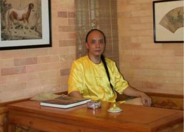 大清都亡了，自称多尔衮十世孙的州迪为何对清室后裔身份念念不忘