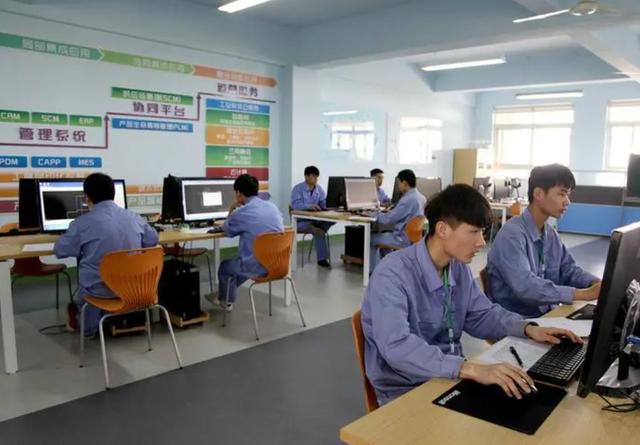 好消息来了，教育部门发布通知，5月1日起取消对半分的普职比例