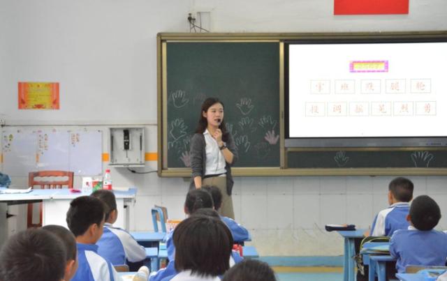 教育部传来3个“坏消息”，私立学校迎来寒冬，家长却全力支持