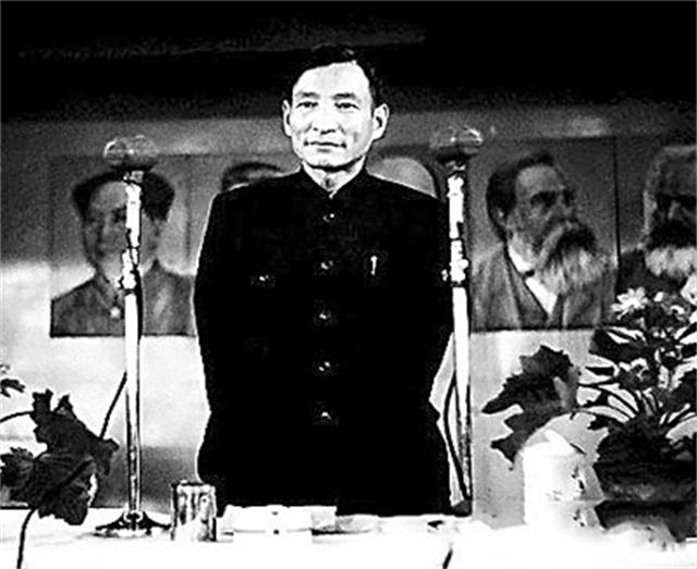 除了毛朱刘周任五大书记，还有2位候补书记：是谁？结局如何？