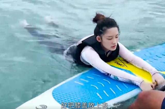 魏大勋李沁吻戏(魏大勋李沁吻戏合集)_1