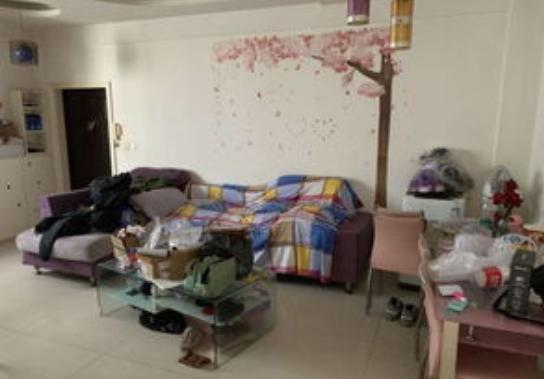 2007年19岁女孩捂死重病妹妹，八旬外婆下跪求情，女孩：我不后悔