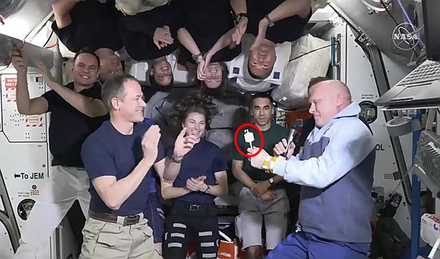 美宇航员交出指挥权，俄接手空间站！NASA：中俄太空合作不透明