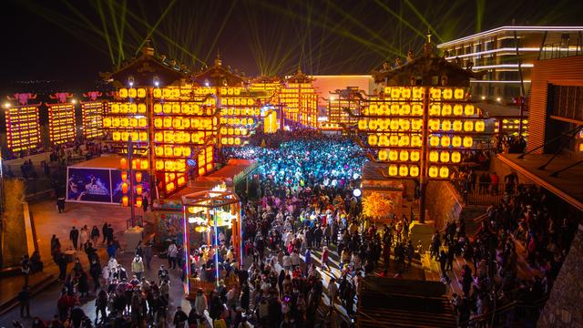 国艺中联科技集团以不夜城模式点亮城市名片