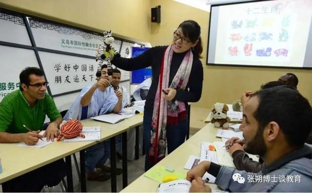 汉语言文学考研方向，汉语言与汉语言文学两个专业有什么不同？