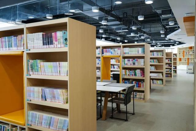 西安高新区第三十一小学：诵经典睿智 吟诗书气华