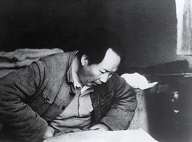 征求总参谋长人选意见时，叶剑英推荐杨成武，林彪：得加个字才行
