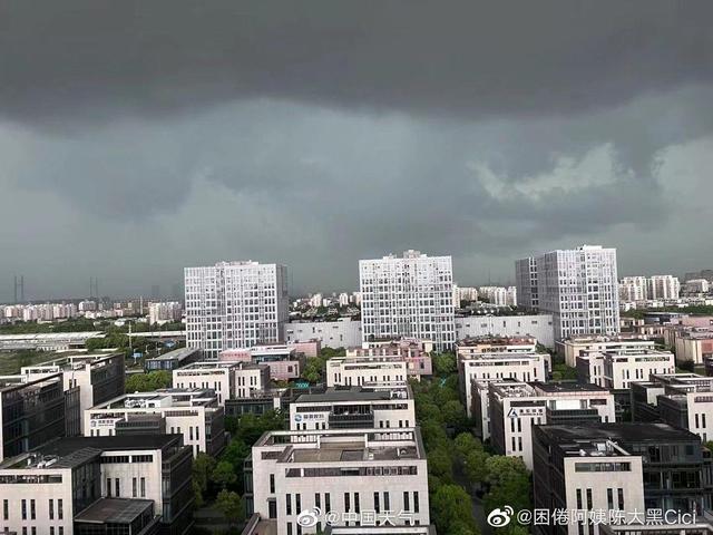 上海将迎11级大风雷暴冰雹，局部或有龙卷风灾害