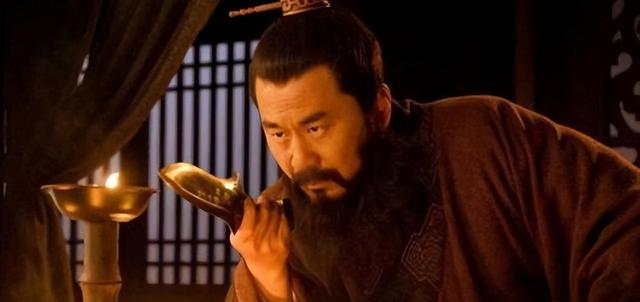 曹操处死吕布后，为什么不霸占貂蝉