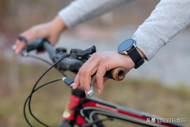 摆脱手机缚束，让运动更自由，vivo WATCH 2智能手表评测