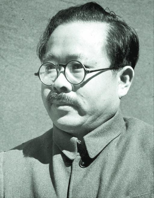 前有黄河，后有敌军，周总理坐立难安，毛主席冷静说道：拿烟来