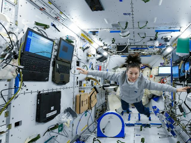 神舟十三返航在即，宇航员在太空飞行6个月，将面临五个健康威胁