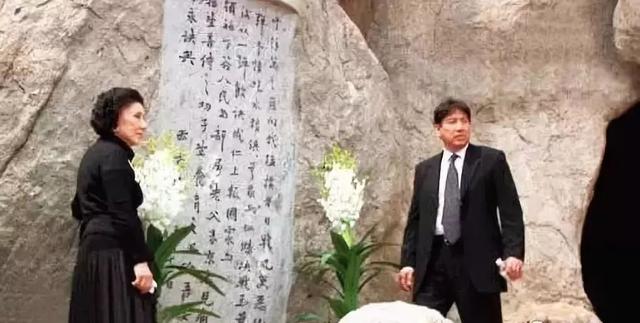 孟良崮纪念张灵甫之风盛行，粟裕之子写信怒斥，谁在替张灵甫翻案