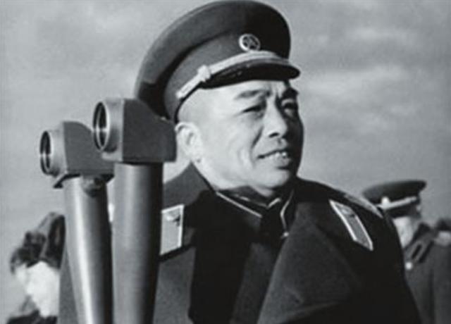 51年彭德怀从朝鲜回国，参加军委会议，大发脾气：难道战士不爱国