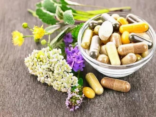 8种营养保健品，哪些才是老年人该真正补充的？看懂不花冤枉钱